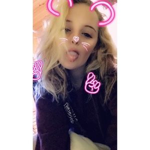 Meet your Posher, Natalie